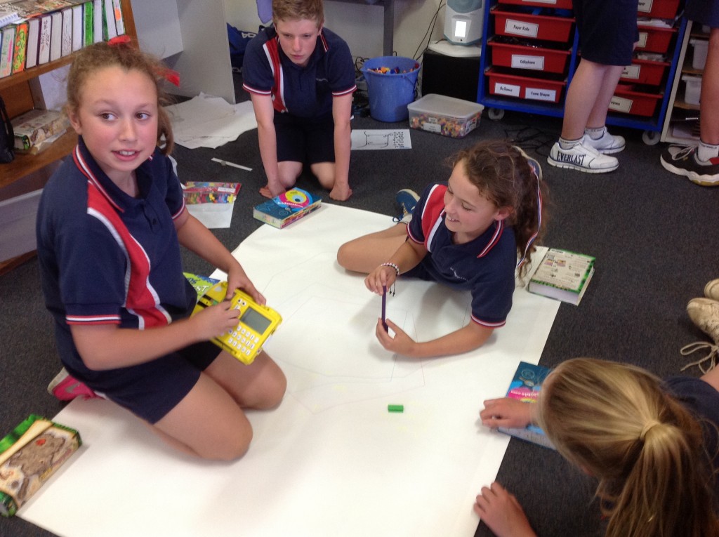 Yr6 - Programming Pro-Bot to draw shapes